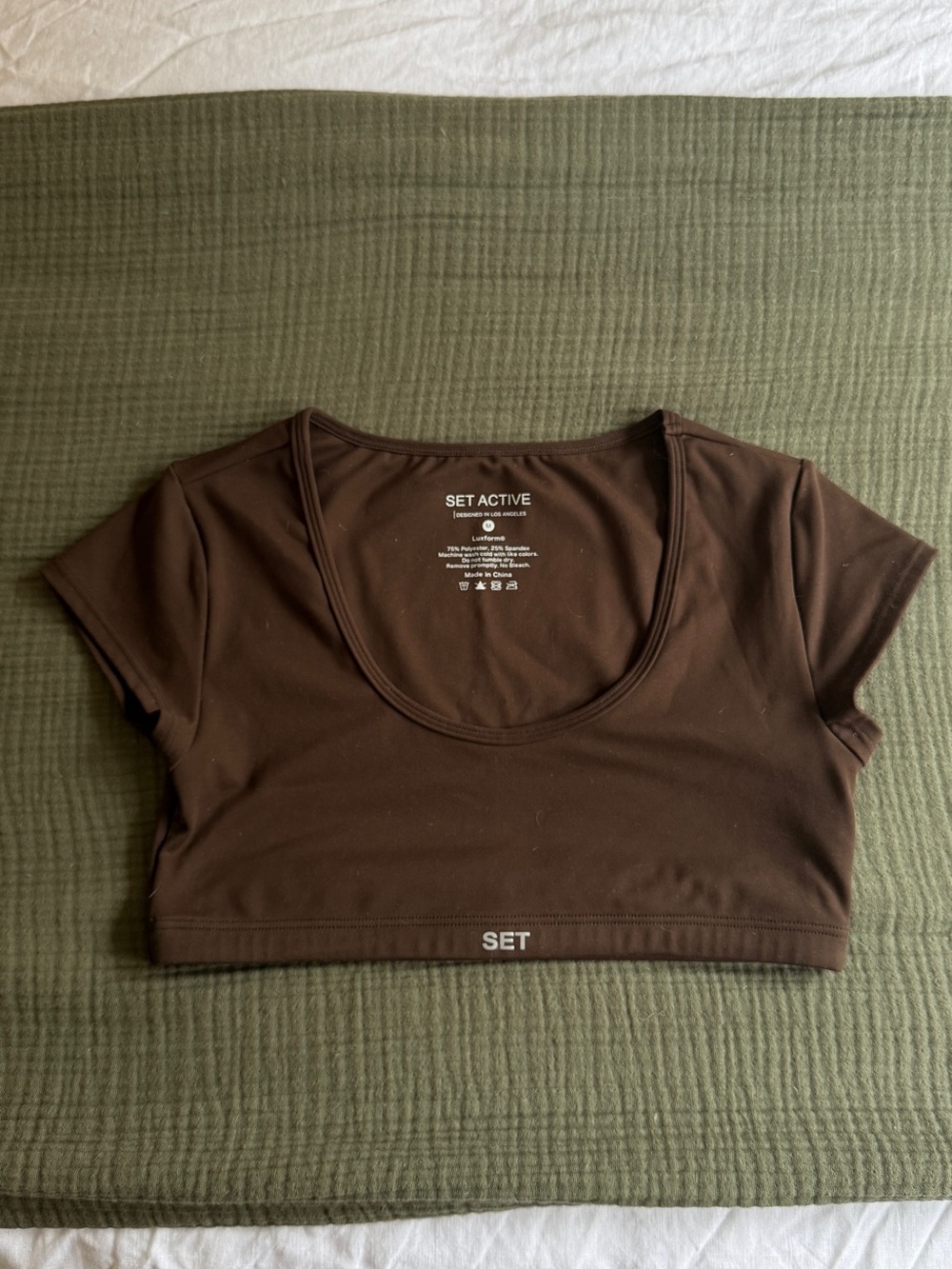 SET ACTIVE LuxForm Brown Crop Top